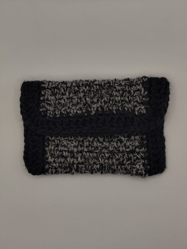 petite pochette gris foncé (face)