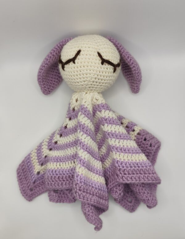 peluche doudou lapin en croche lavande
