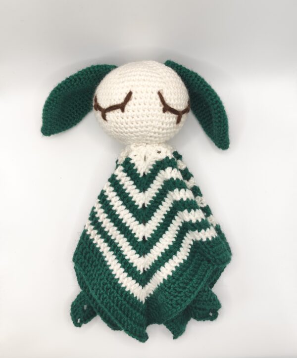 peluche doudou lapin en croche vert